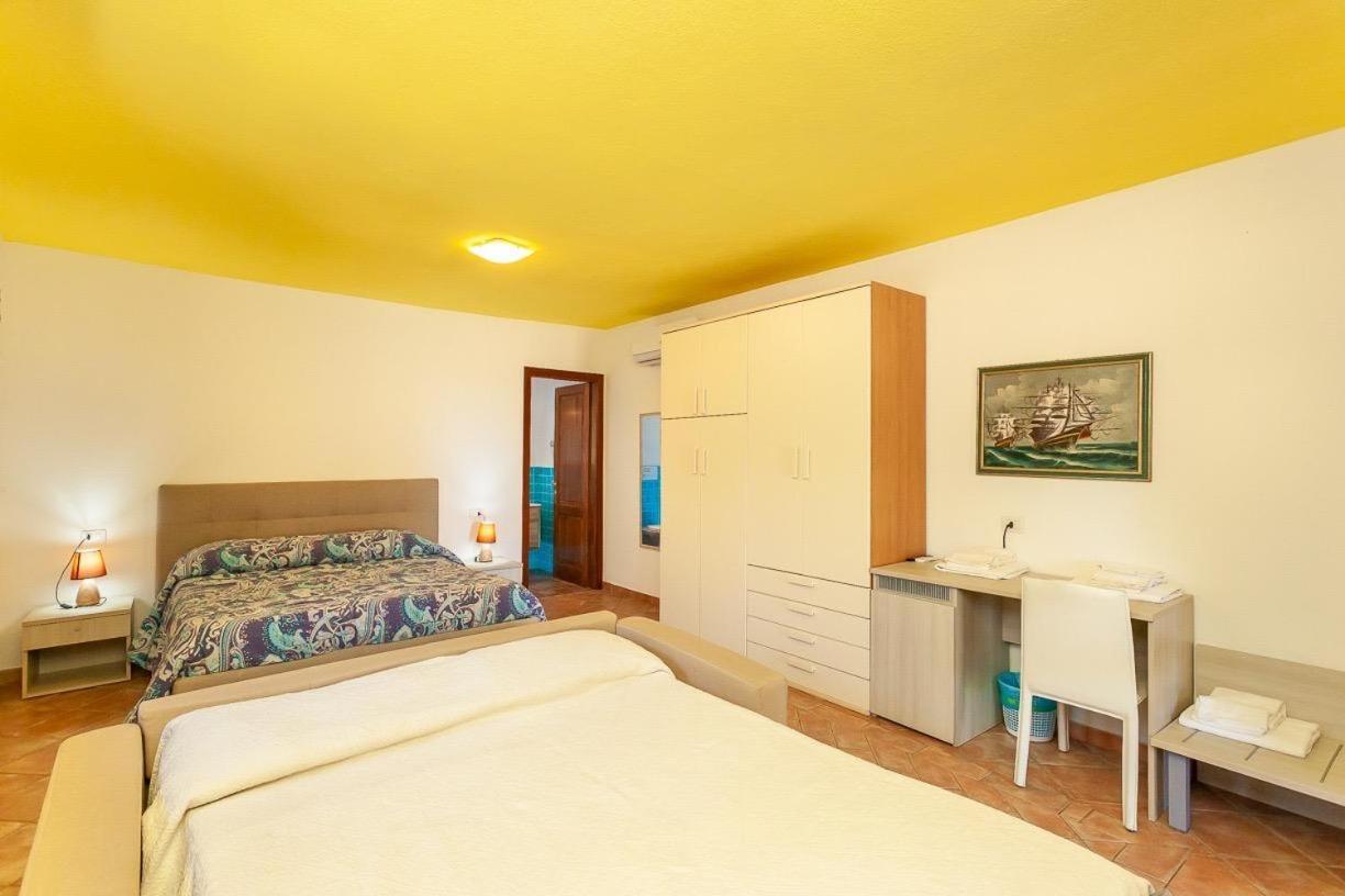 B&B Pettirosso Garden San Teodoro  Zewnętrze zdjęcie